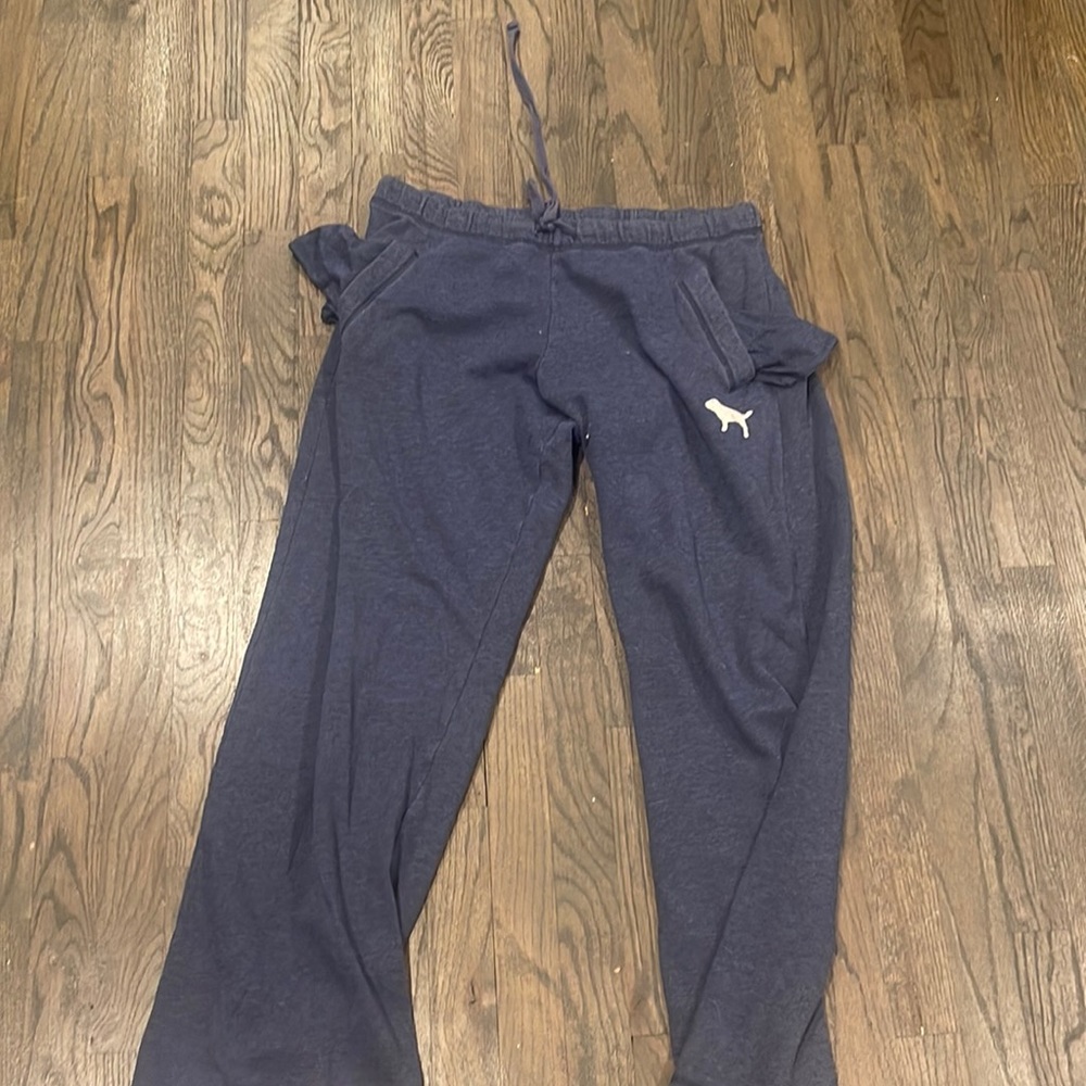 Comfy VS SWEATPANTS